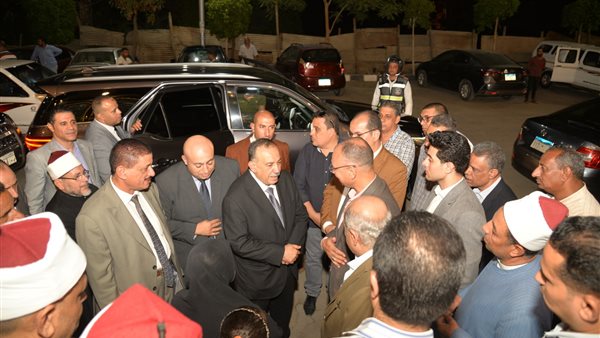 إصلاح خط صرف صحي