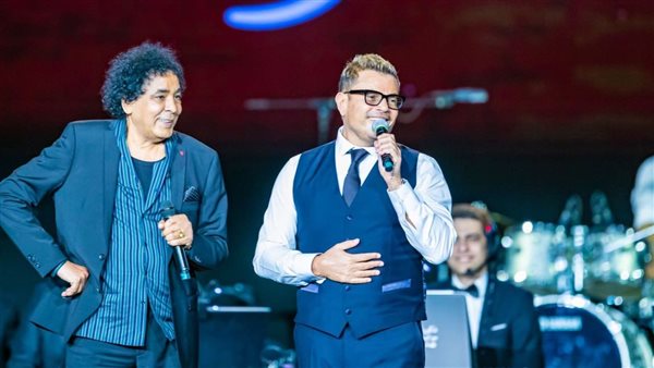 منير وعمرو دياب _