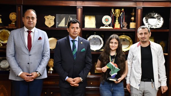 أشرف صبحي وجوي روماني