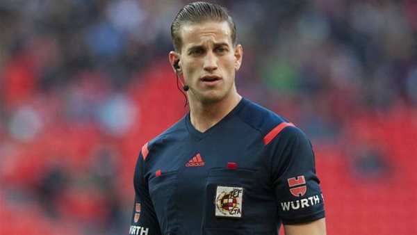 حكم المباراة