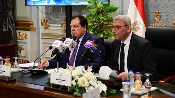 اللجنة المعنية بمناقشة