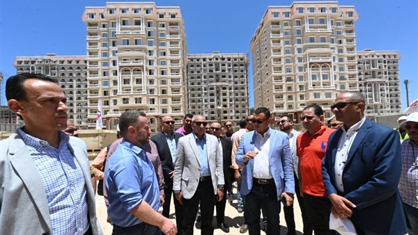 وزير الاسكان 