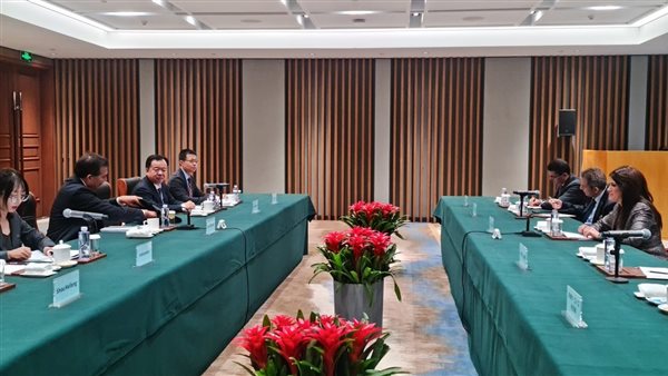 اجتماع وزيرة التخطيط