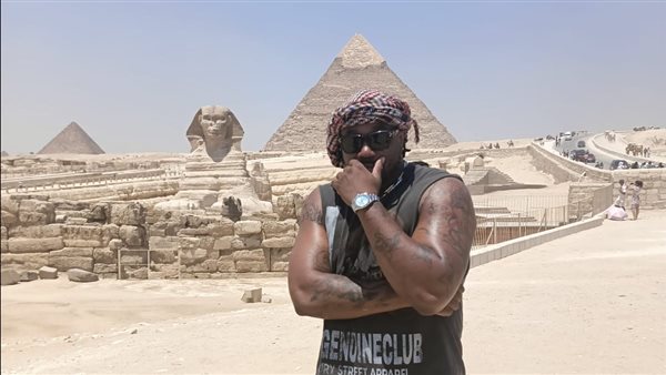 المغني الأمريكي الشهير