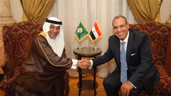 وزير الخارجية