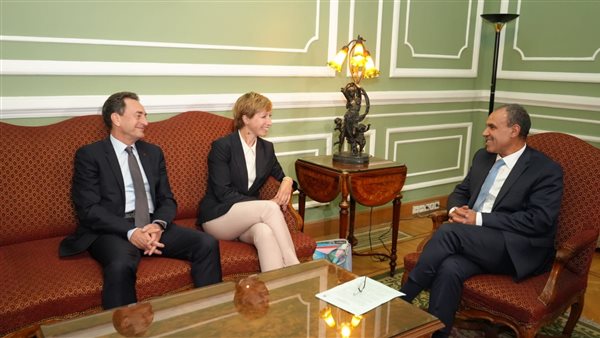 وزير الخارجية