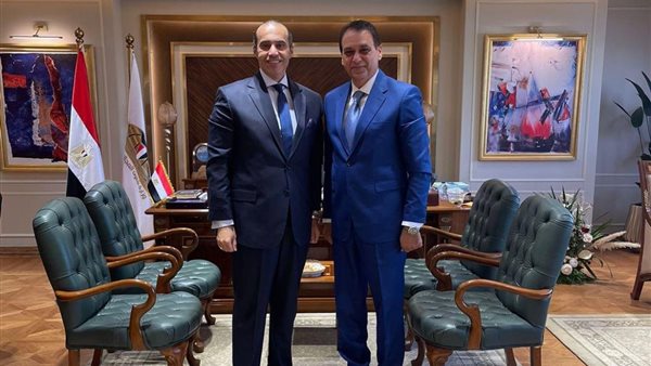 وزير الشئون النيابية