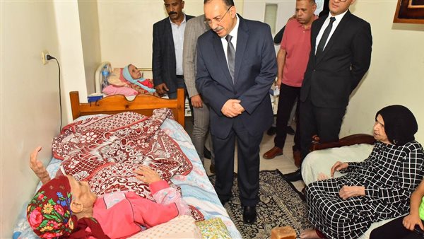 محافظ أسيوط يتفقد