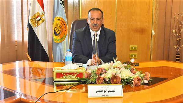 محافظ أسيوط