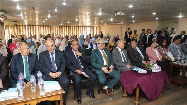 الدكتور إبراهيم صابر