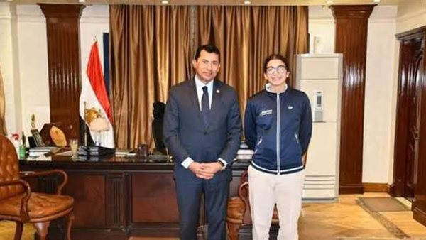 أمينة عرفي وأشرف