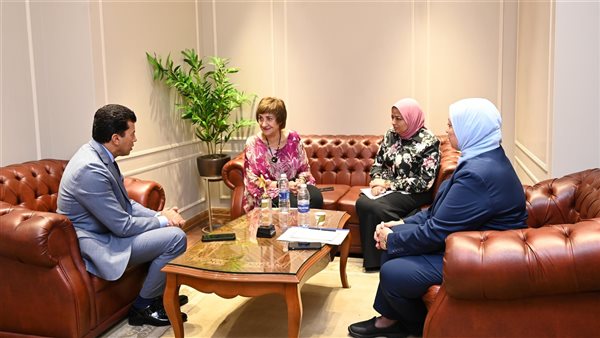 لقاء وزير الشباب