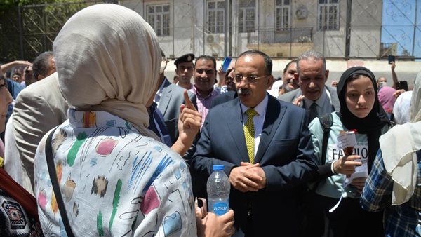 محافظ أسيوط يتفقد