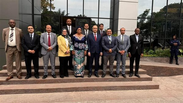 وزير الري يتابع مشروع