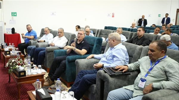 لقاء وزير البترول