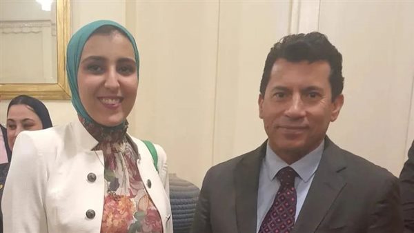 وزير الشباب والرياضة