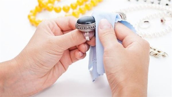 تلميع الفضة 