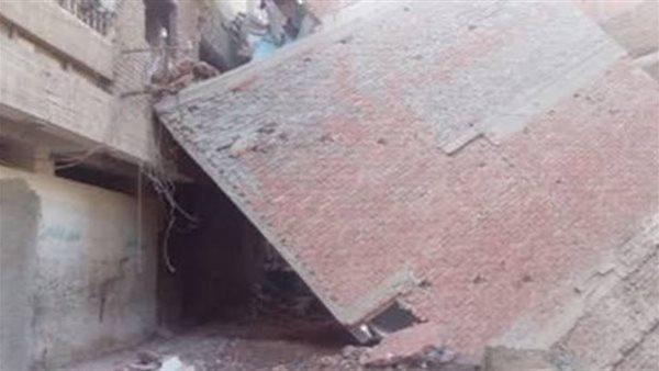 انهيار حائط 