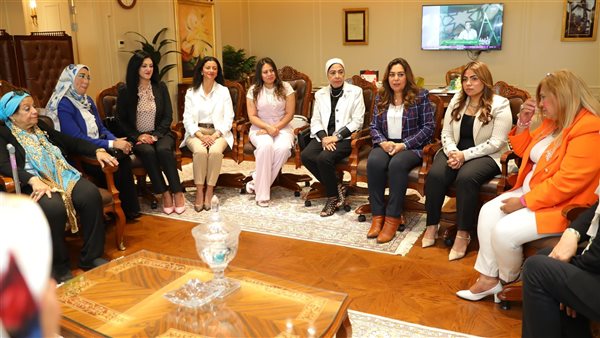 لقاء وزير التنمية