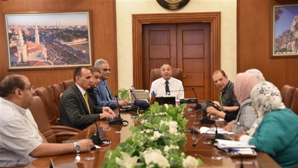 لقاء المحافظ اليوم