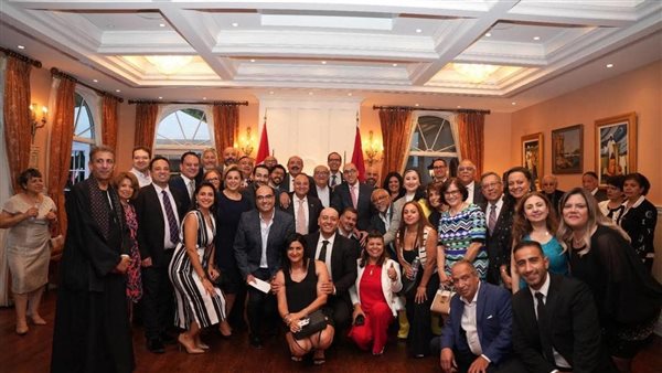 الاحتفال بعيد الثورة