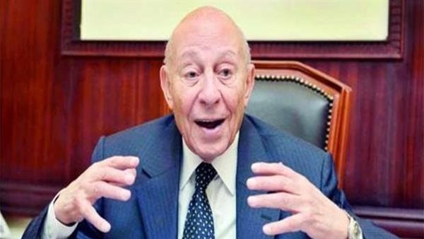 محمد فايق وزير الإعلام