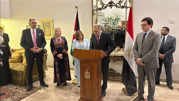  وزير الثقافة 