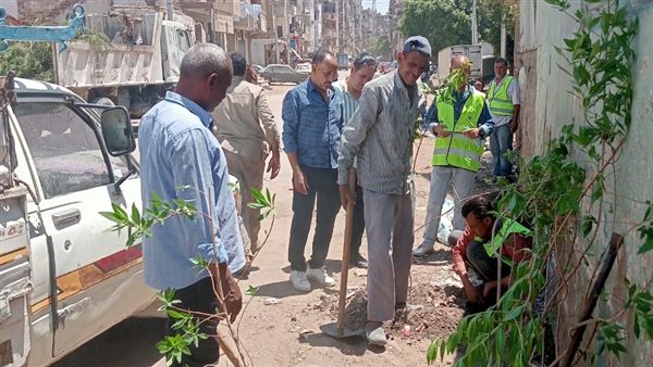 محافظ أسيوط يستمر