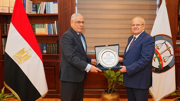 جانب من التكريم 