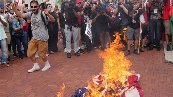 العلم الأمريكي 