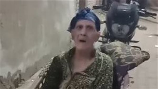 الحاجة عواطف 