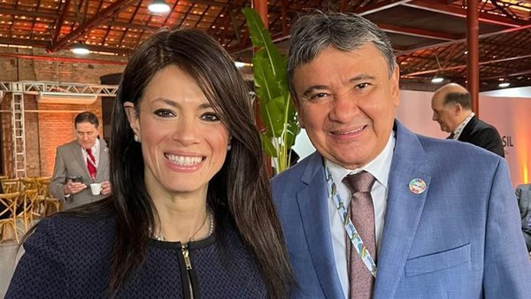 وزيرة التخطيط والوزير