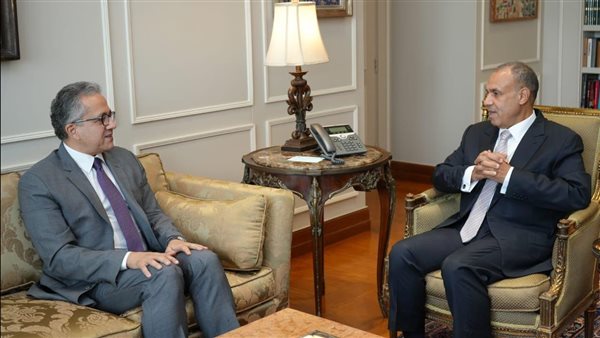 وزير الخارجية يستقبل