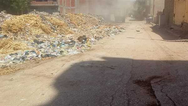 إزالة تجمعات المخلفات