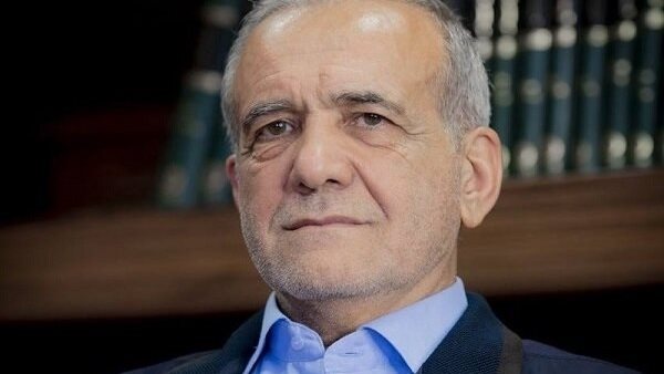 الرئيس الايراني مسعود