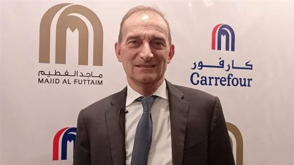 فيليب بيجييون، المدير