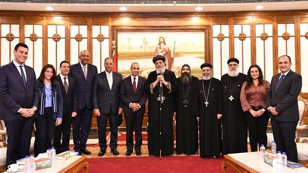 البابا تواضروس ووزير