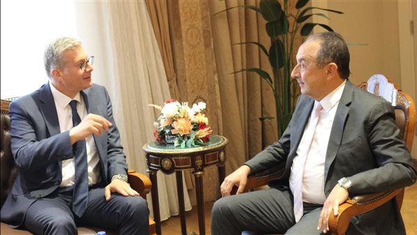 لقاء الوزيران 