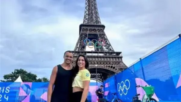 اللاعبة انا وصديقها