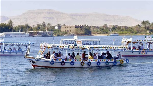 لانش في النيل - ارشيفية