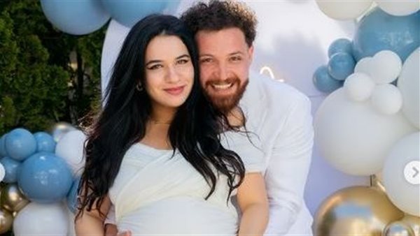 محمود حجازي وزوجته