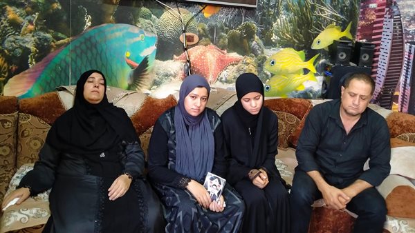 أسرة الشاب المقتول