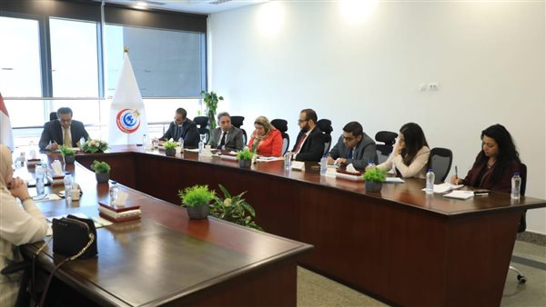 لقاء وزير الصحة