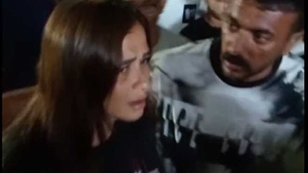 ياسمين عبد العزيز