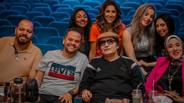 العرض المسرحي جسم