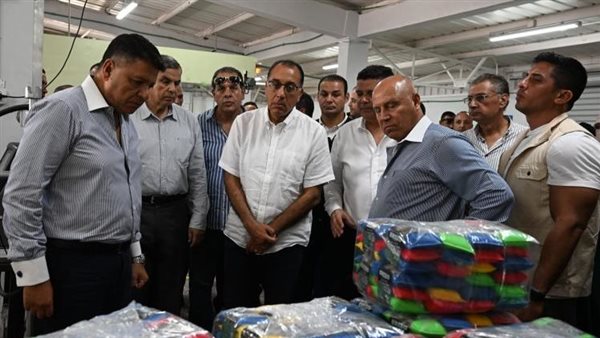 رئيس الوزراء خلال