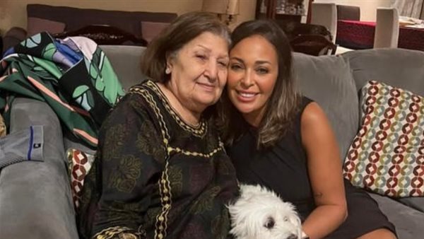 داليا البحيري ووالدتها
