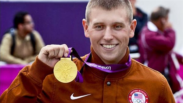 الأمريكي فينسنت هانكوك