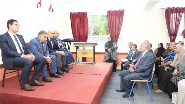 جولة وزير التربية