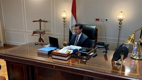 وزير الشباب والرياضة